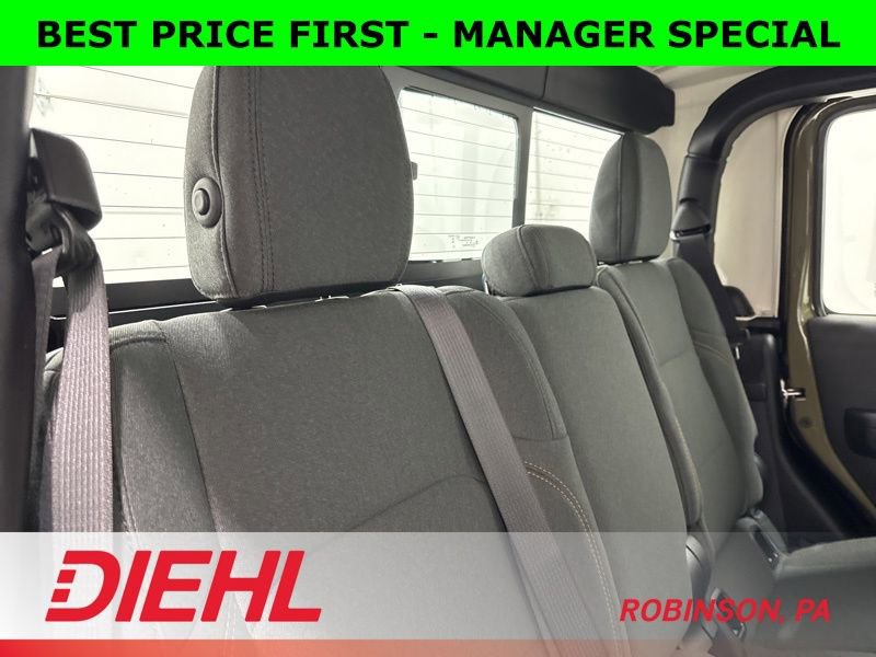 New 2026 Jeep Gladiator Sport AWD/4WD image 10