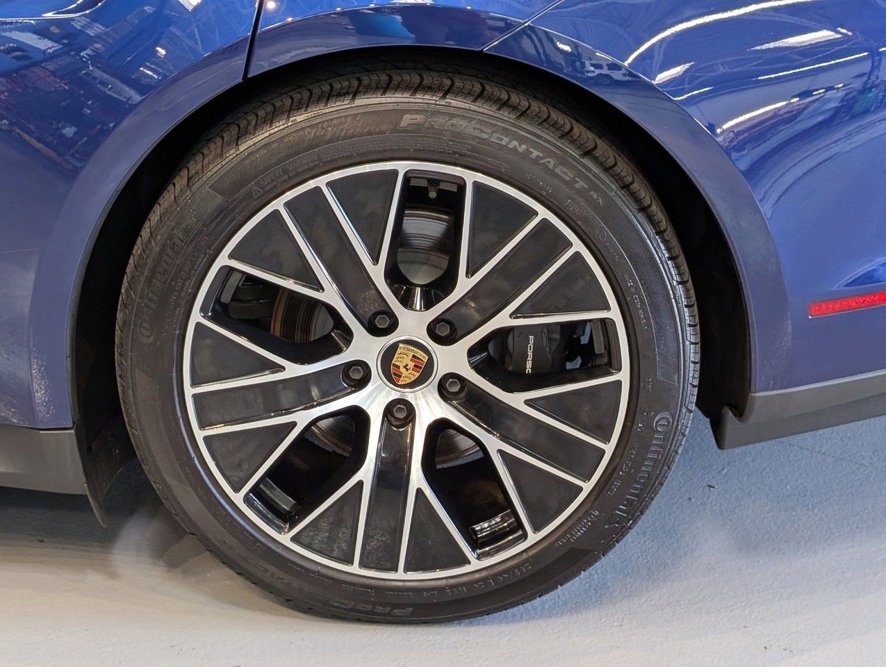 New 2024 Porsche Taycan image 11