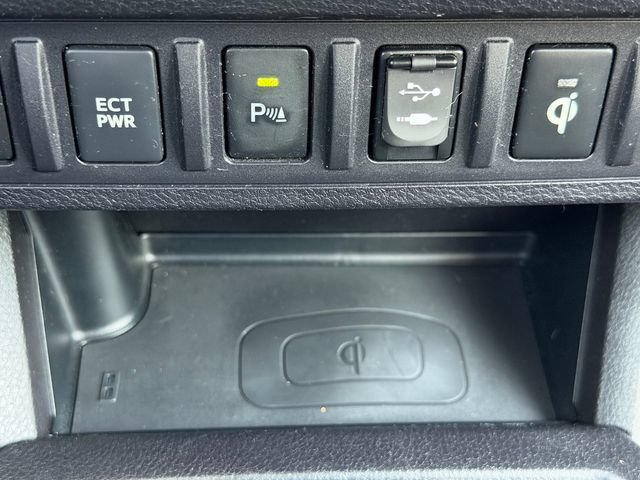 Used 2016 Toyota Tacoma TRD Sport AWD/4WD image 37