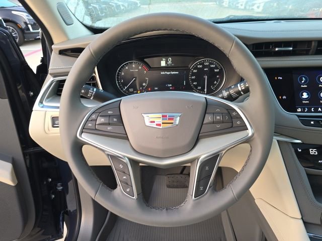 New 2025 Cadillac XT5 Premium Luxury w/ LPO, Floor Liner Package image 21