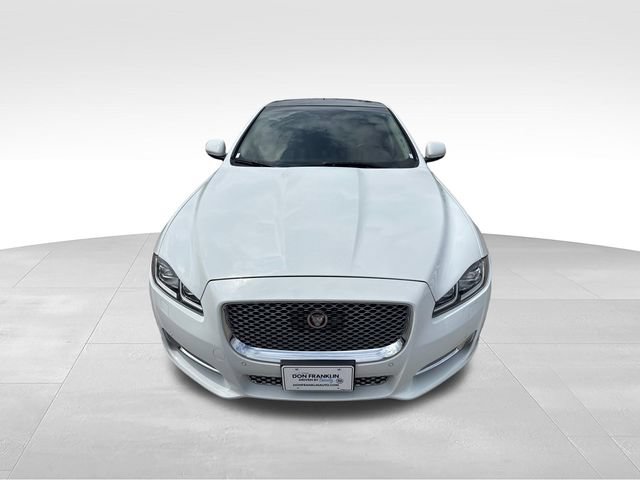 Used 2017 Jaguar XJ L Portfolio AWD/4WD image 8