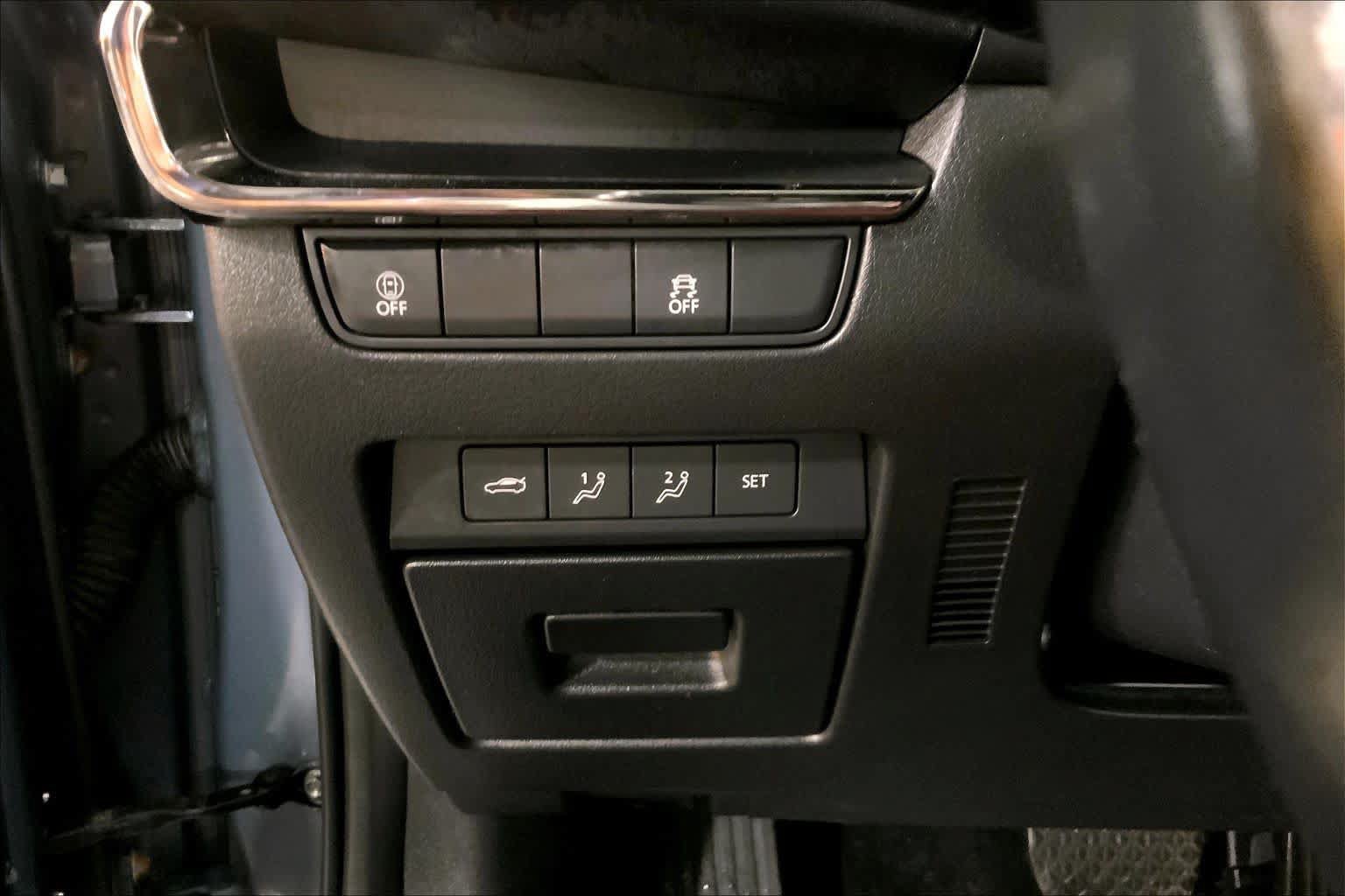 Used 2022 MAZDA MAZDA3 s FWD image 35