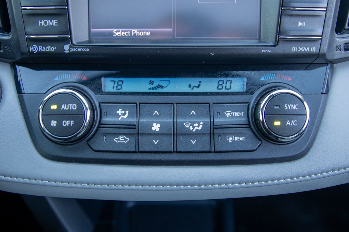 Used 2018 Toyota RAV4 XLE image 27