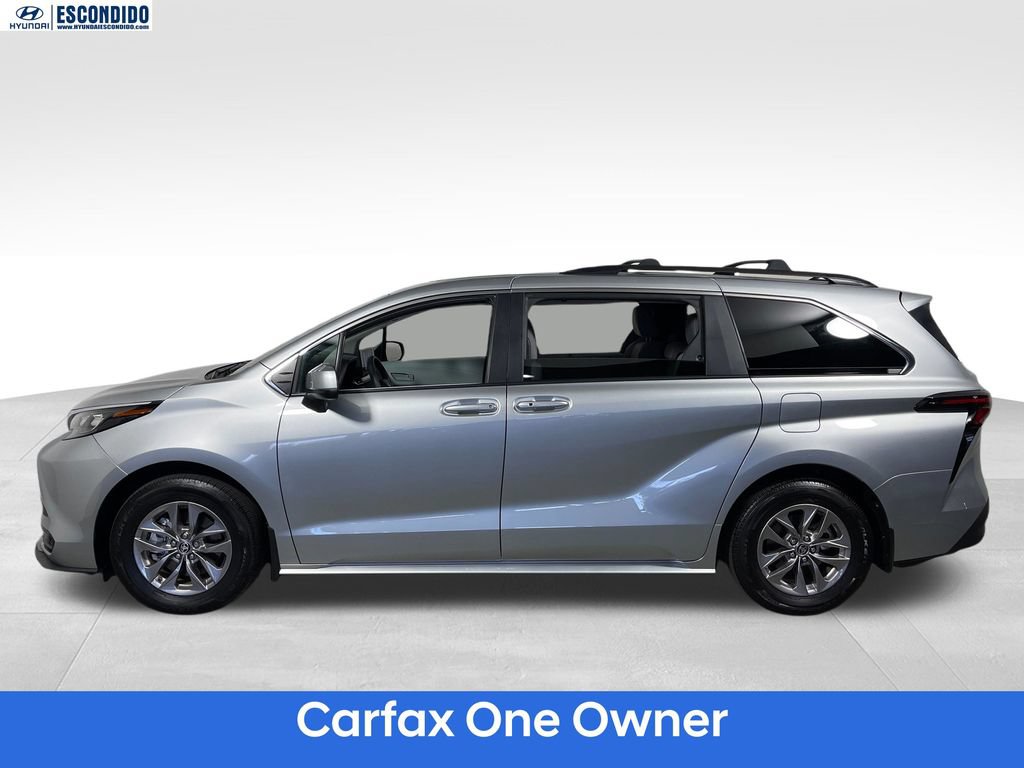Used 2025 Toyota Sienna LE w/ LE Plus Package FWD video 2