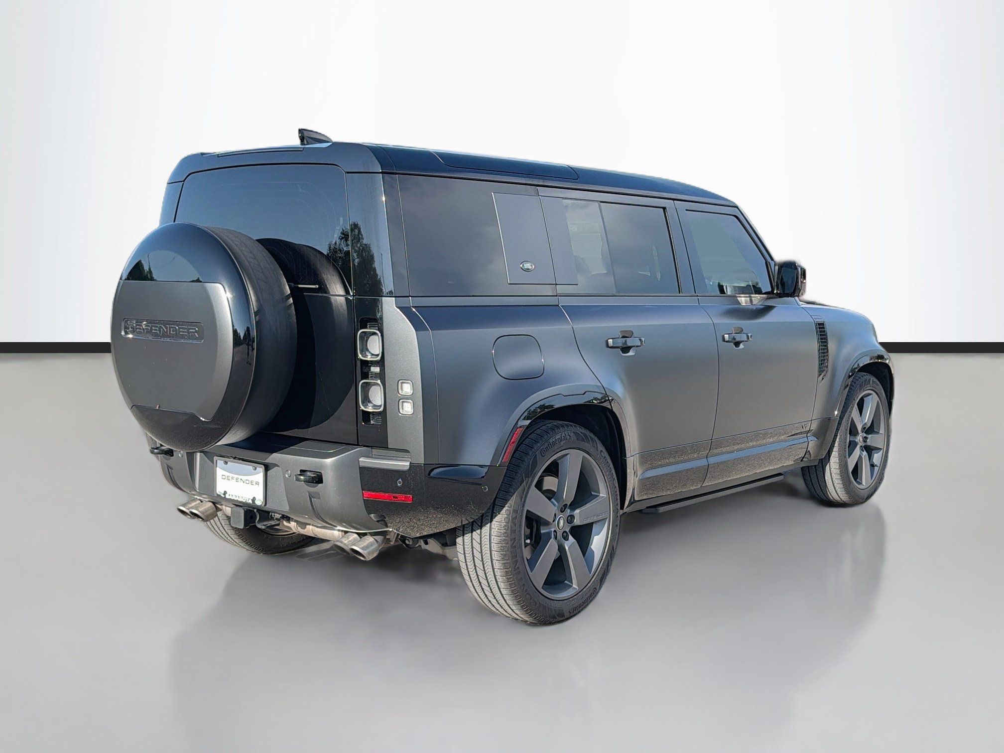 Used 2024 Land Rover Defender 110 Carpathian Edition AWD/4WD image 5