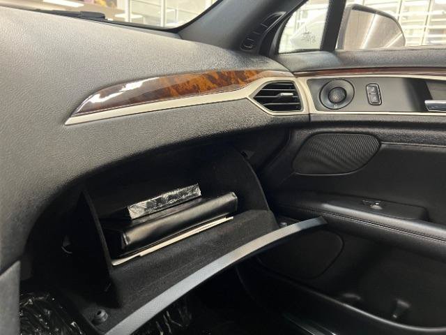 Used 2018 Lincoln MKZ Reserve w/ Technology Package FWD image 24
