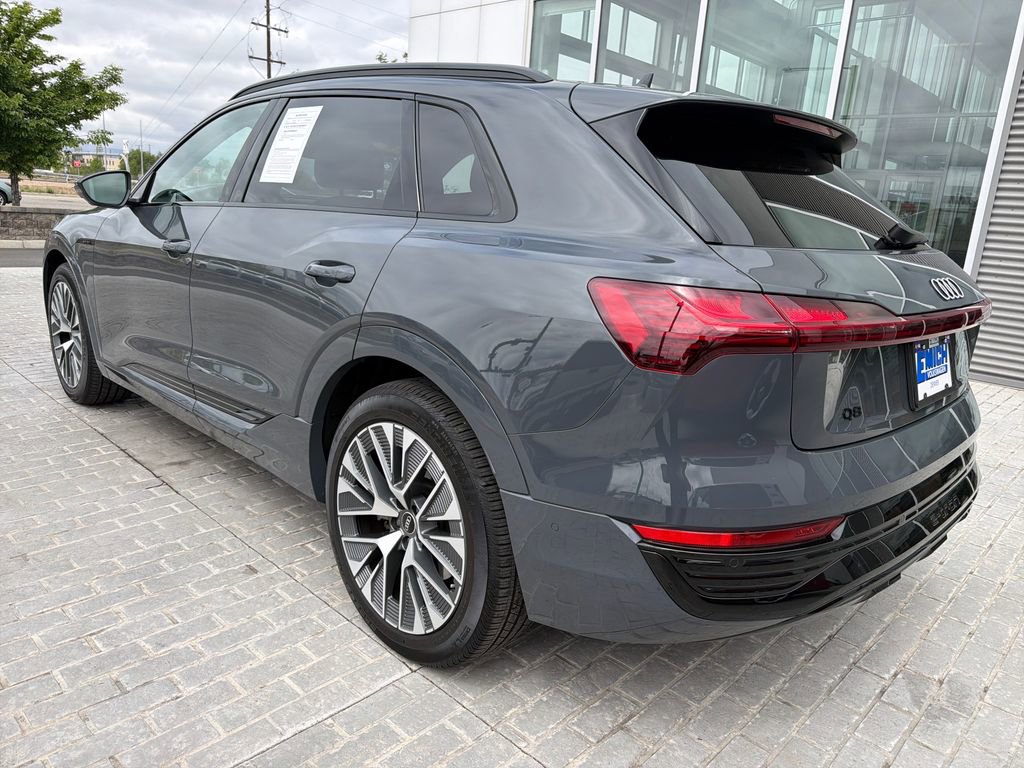 Used 2024 Audi Q8 e-tron Prestige w/ Prestige Package AWD/4WD image 3