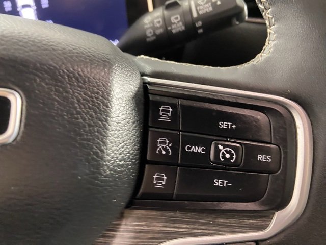 Used 2024 Jeep Wagoneer L Series II w/ Flexible Seating Group image 12