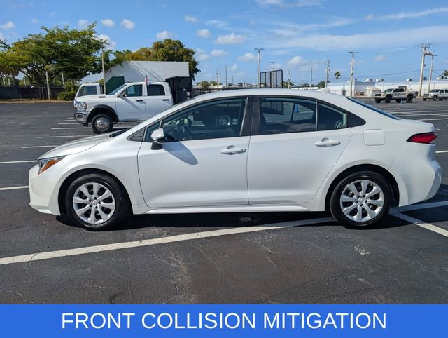Used 2025 Toyota Corolla LE w/ Convenience Package image 4