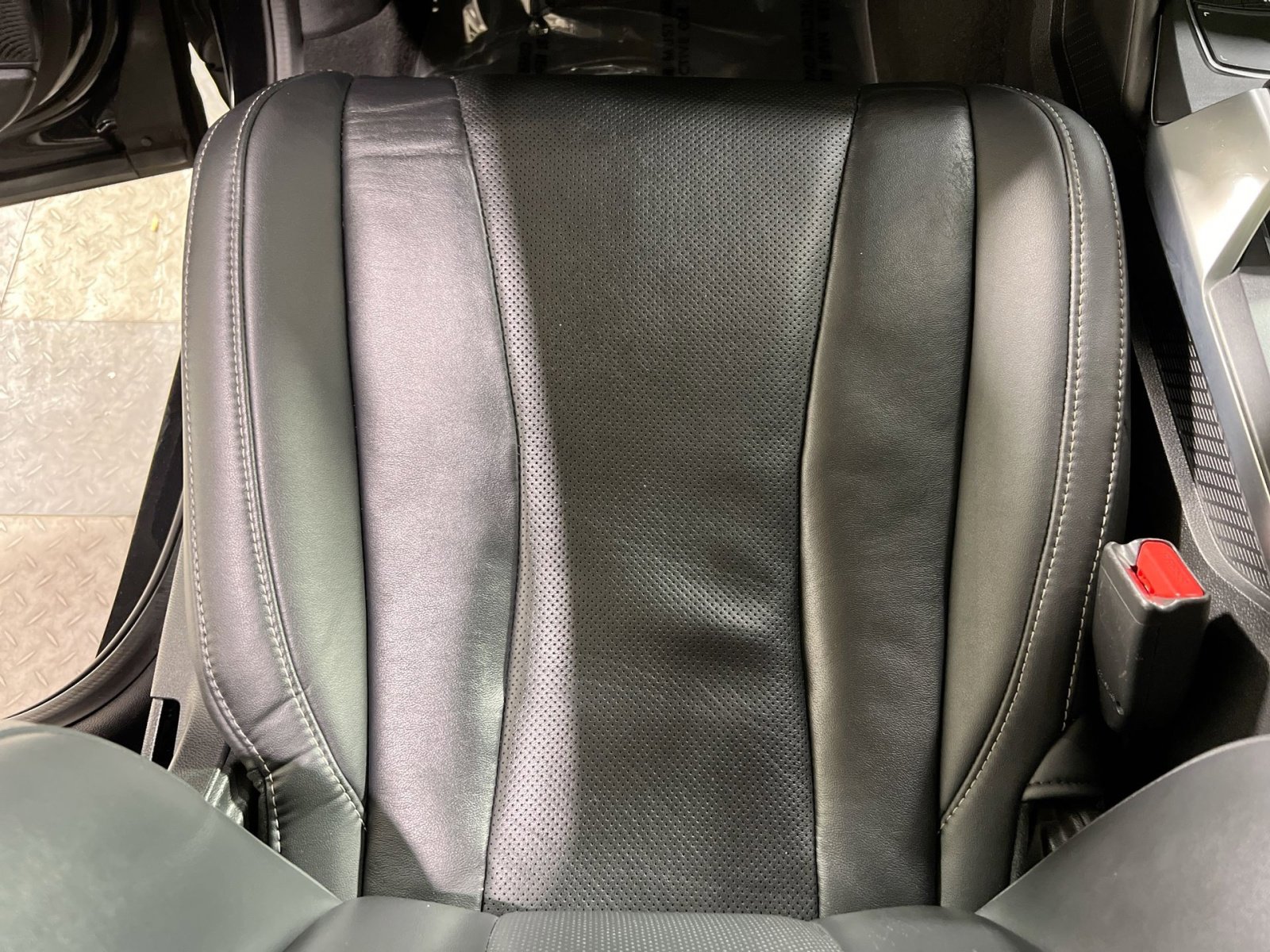 Used 2023 Acura MDX SH-AWD w/ Technology Package image 19