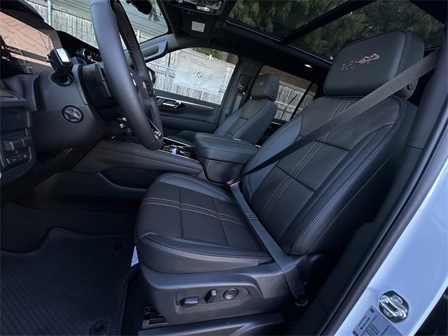 New 2026 Chevrolet Tahoe High Country image 17