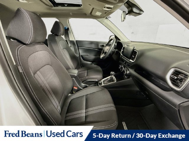 Certified 2026 Hyundai Venue SEL FWD image 33