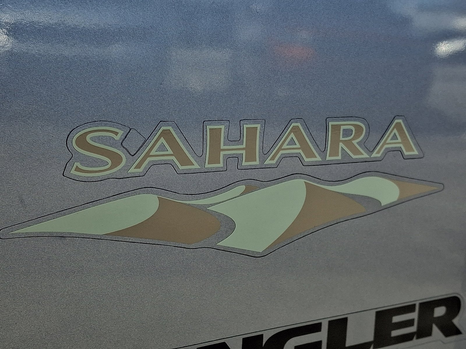 Used 2013 Jeep Wrangler Unlimited Sahara w/ Connectivity Group AWD/4WD image 26