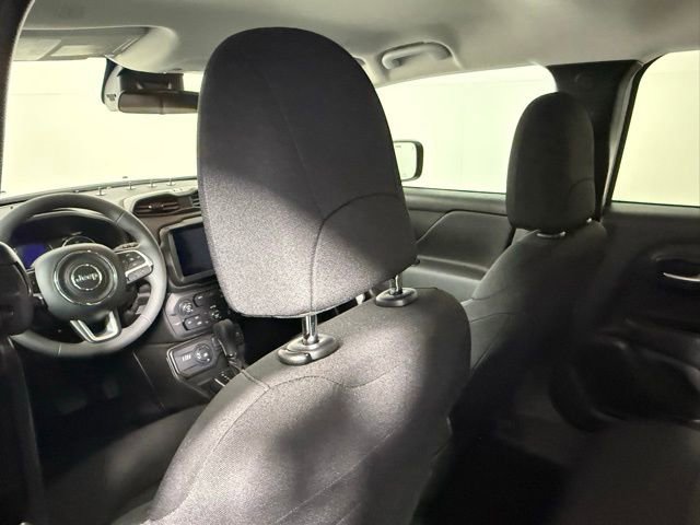 Used 2023 Jeep Renegade Latitude AWD/4WD image 35