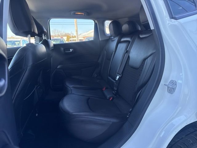 Used 2021 Jeep Compass Latitude image 11