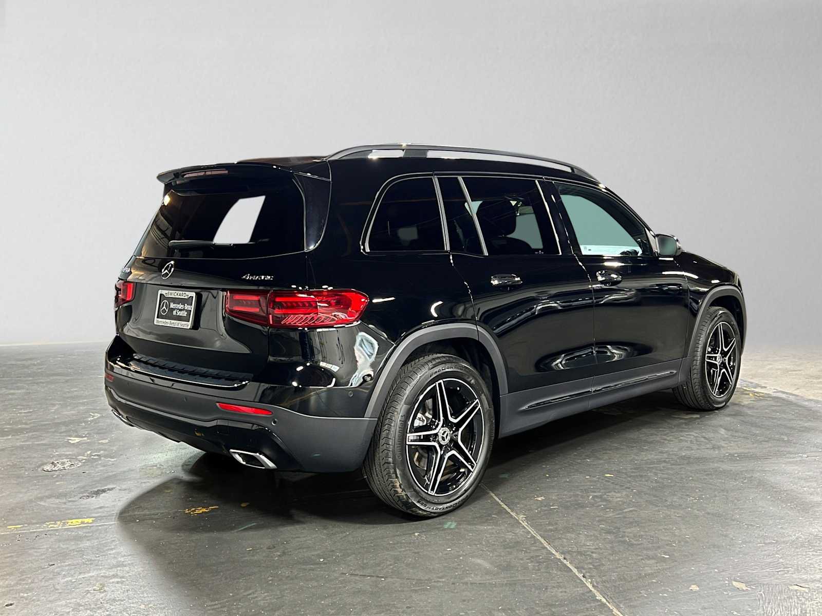 Certified 2026 Mercedes-Benz GLB 250 4MATIC image 3