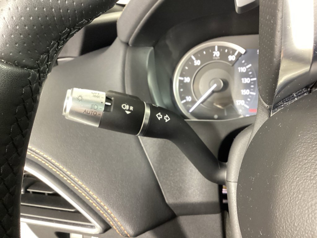 Used 2020 Jaguar XE R-Dynamic S image 23