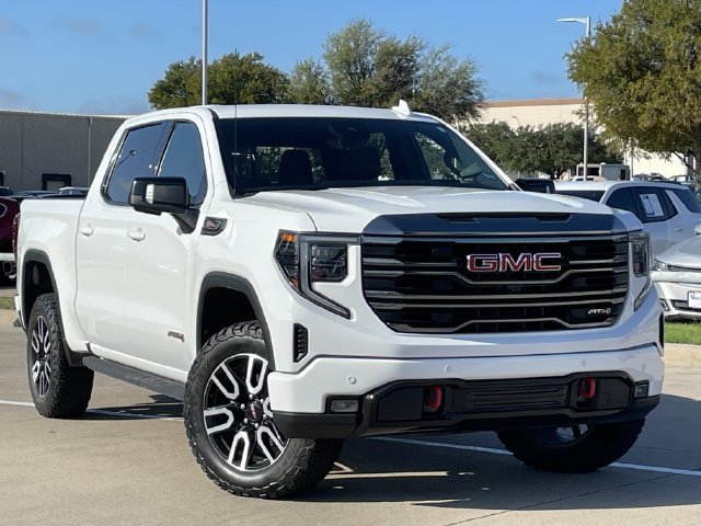 Used 2024 GMC Sierra 1500 AT4 w/ Technology Package AWD/4WD image 2