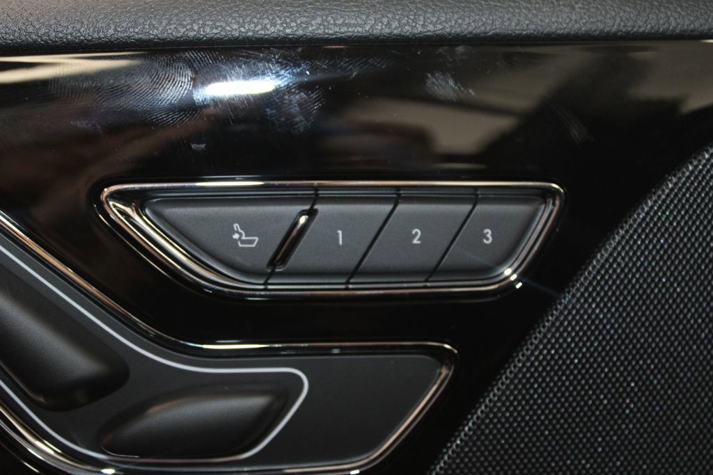 New 2025 Lincoln Aviator 2WD w/ Jet Appearance Package image 40