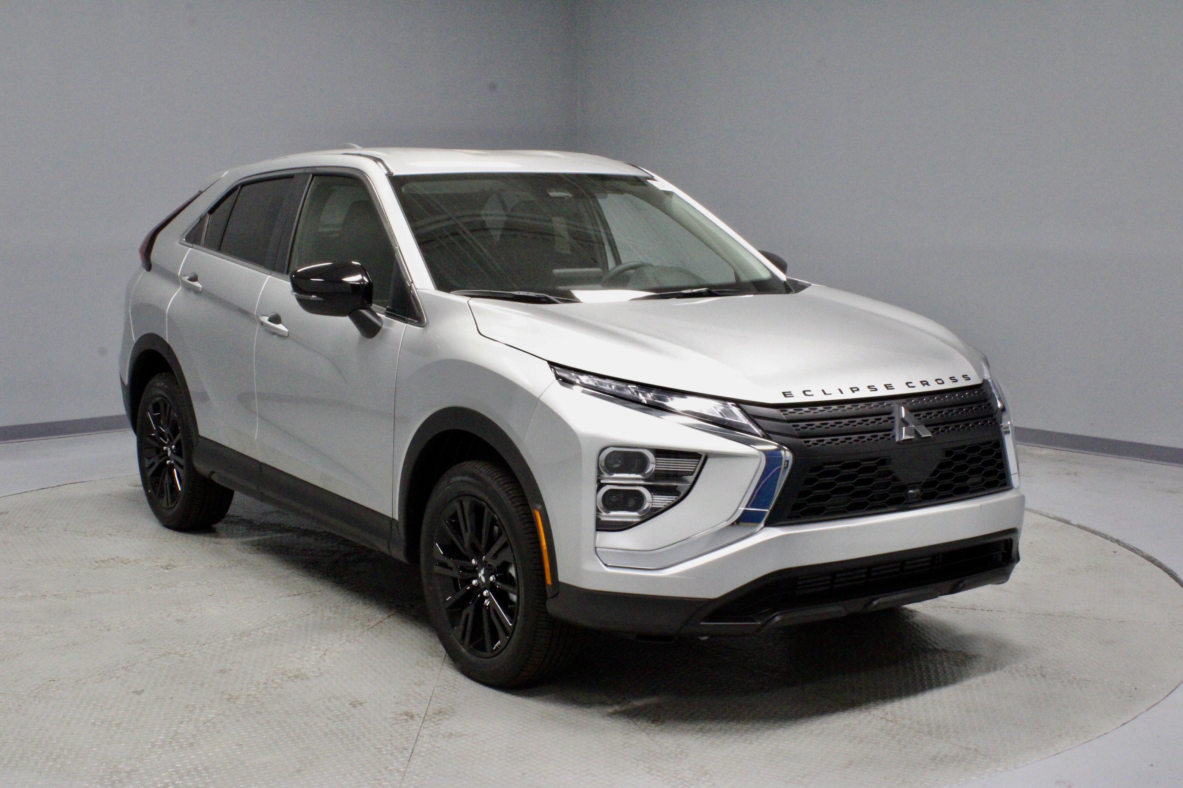 New 2025 Mitsubishi Eclipse Cross LE