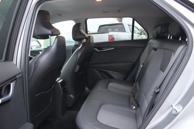 Used 2023 Kia Niro EX image 17