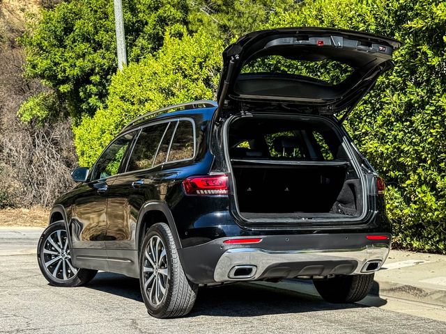 Used 2021 Mercedes-Benz GLB 250 w/ Premium Package image 20