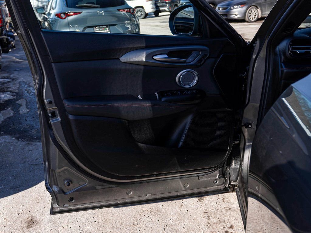 Used 2024 Dodge Hornet R/T Plus w/ R/T Blacktop Package image 11