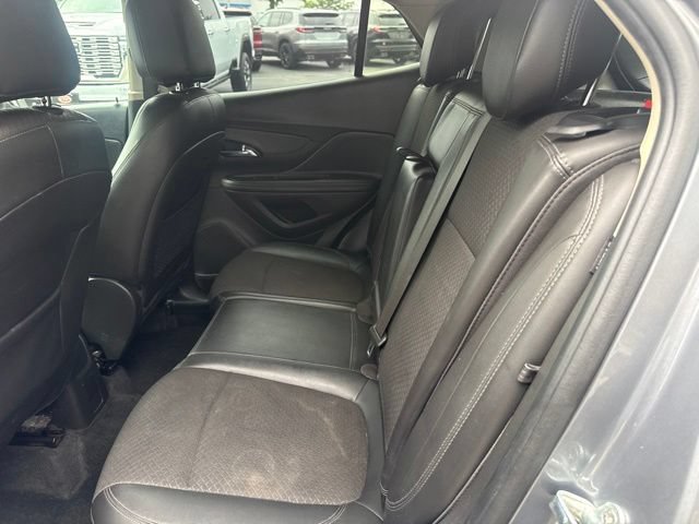 Used 2020 Buick Encore Preferred FWD image 18