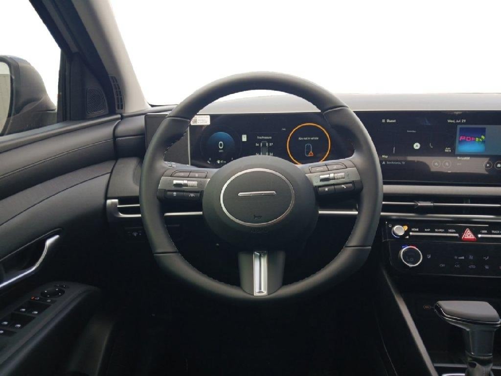 New 2026 Hyundai Tucson SEL FWD image 12
