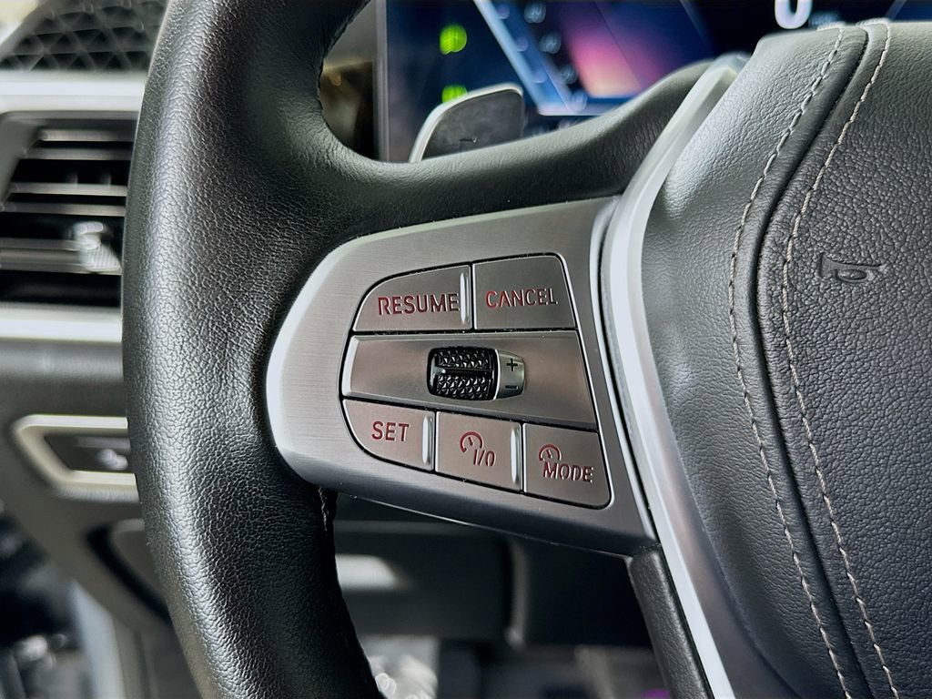 Used 2024 BMW X7 xDrive40i image 23