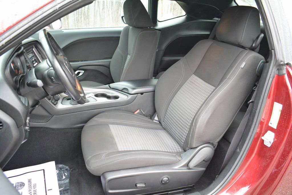 Used 2023 Dodge Challenger SXT w/ Cold Weather Group image 8