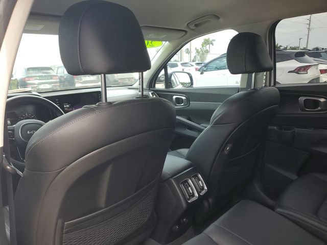 Certified 2023 Kia Sorento S FWD image 8