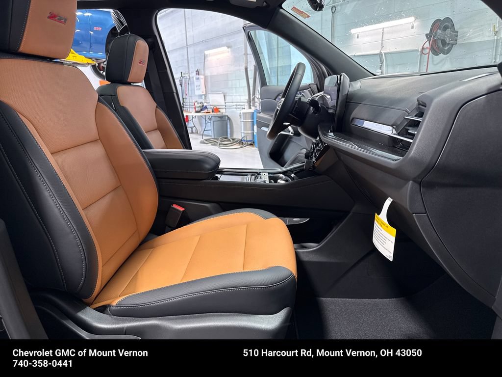 New 2027 Chevrolet Traverse Z71 w/ Driver Confidence Package AWD/4WD image 33