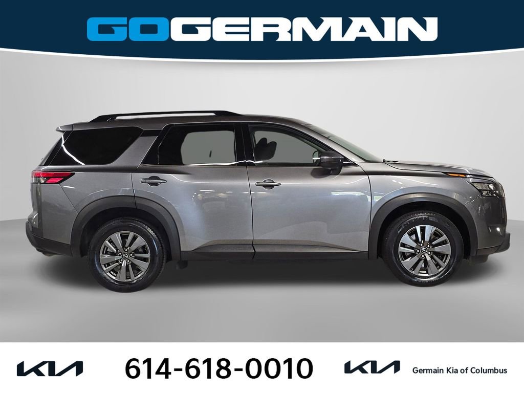 Used 2024 Nissan Pathfinder SV w/ SV Premium Package AWD/4WD image 7