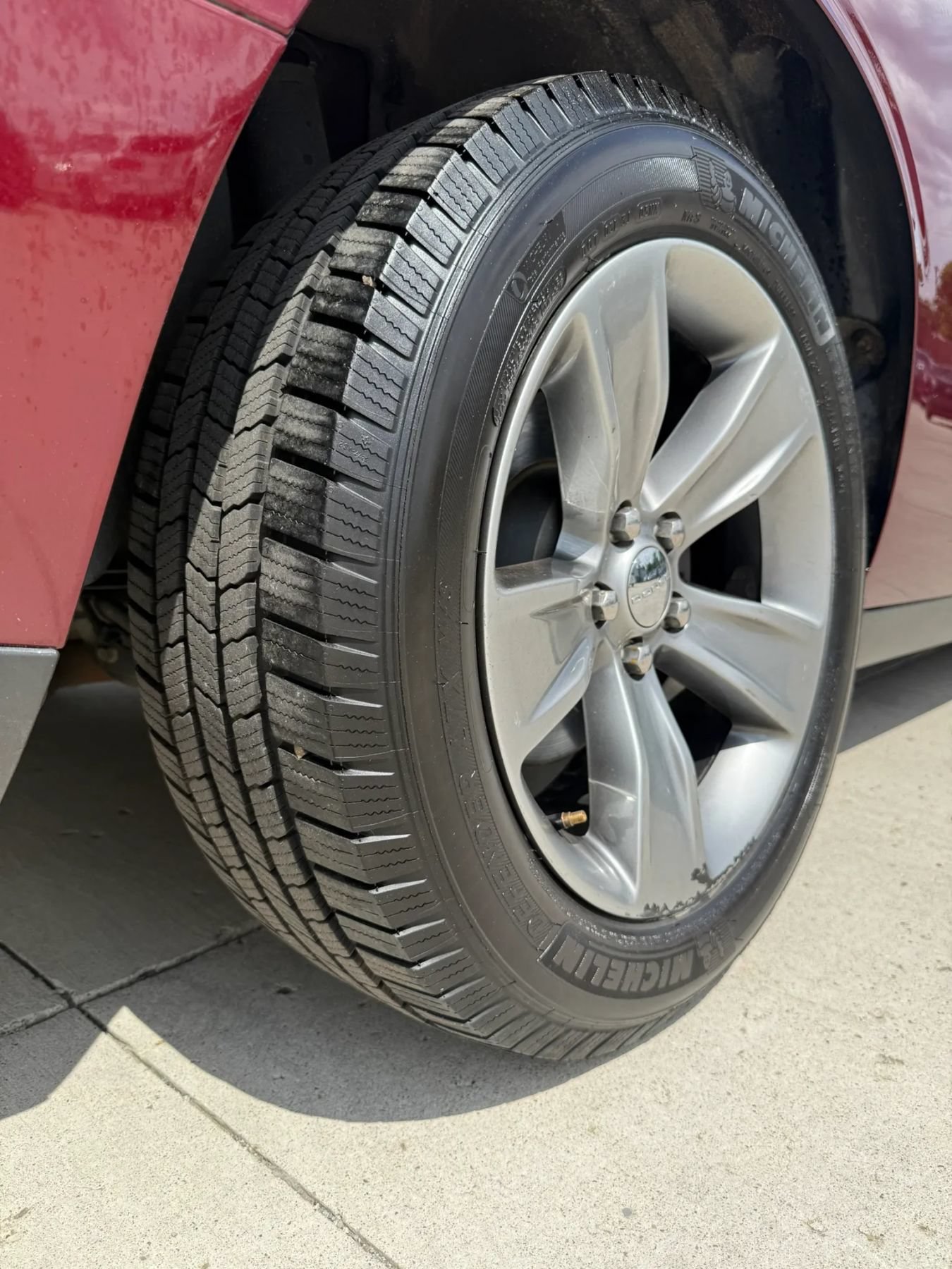 Used 2019 Dodge Challenger SXT RWD image 9