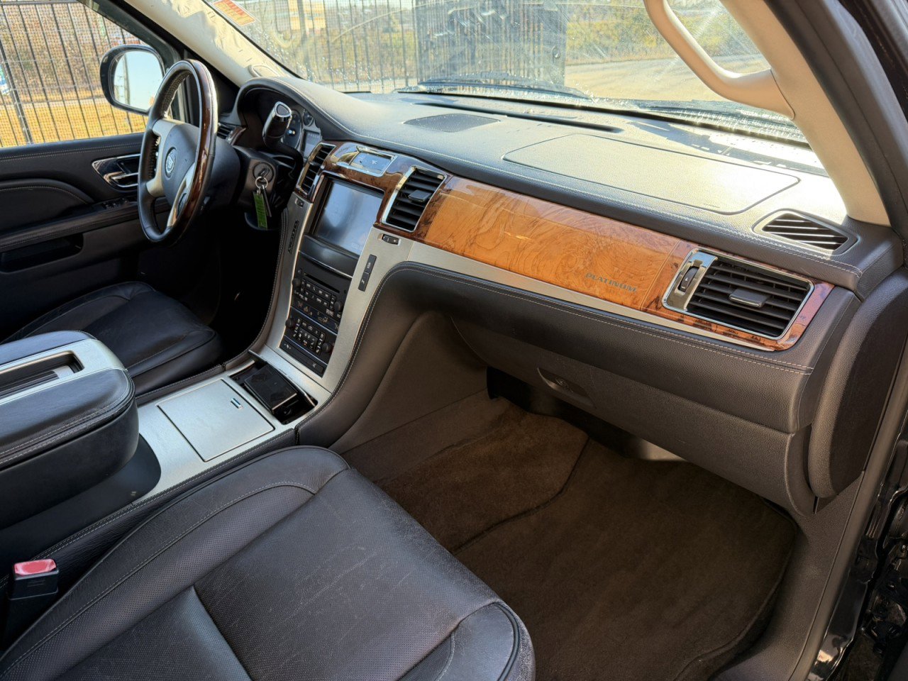 Used 2012 Cadillac Escalade ESV Platinum image 19