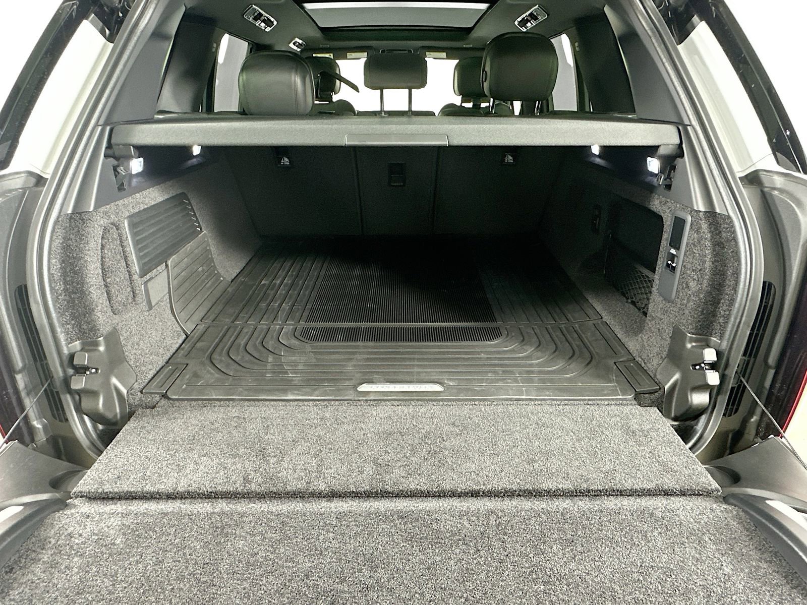 New 2026 Land Rover Range Rover SE AWD/4WD image 35