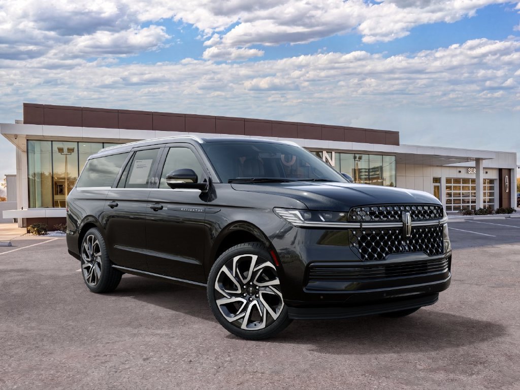 New 2027 Lincoln Navigator L Black Label AWD/4WD image 4