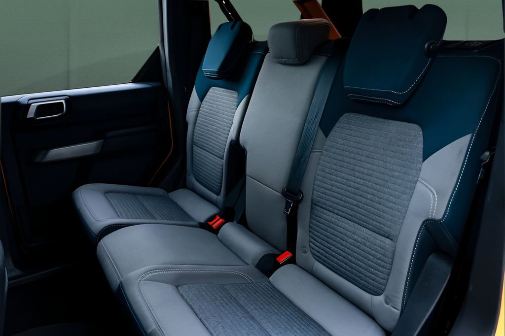 Used 2022 Ford Bronco Outer Banks image 21