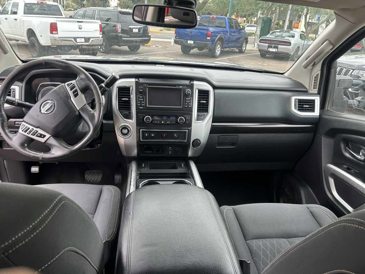 Used 2016 Nissan Titan SV RWD image 8