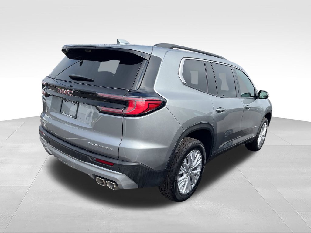 Used 2026 GMC Acadia Elevation w/ Elevation Premium Package FWD image 7