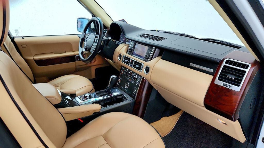 Used 2012 Land Rover Range Rover HSE AWD/4WD image 26
