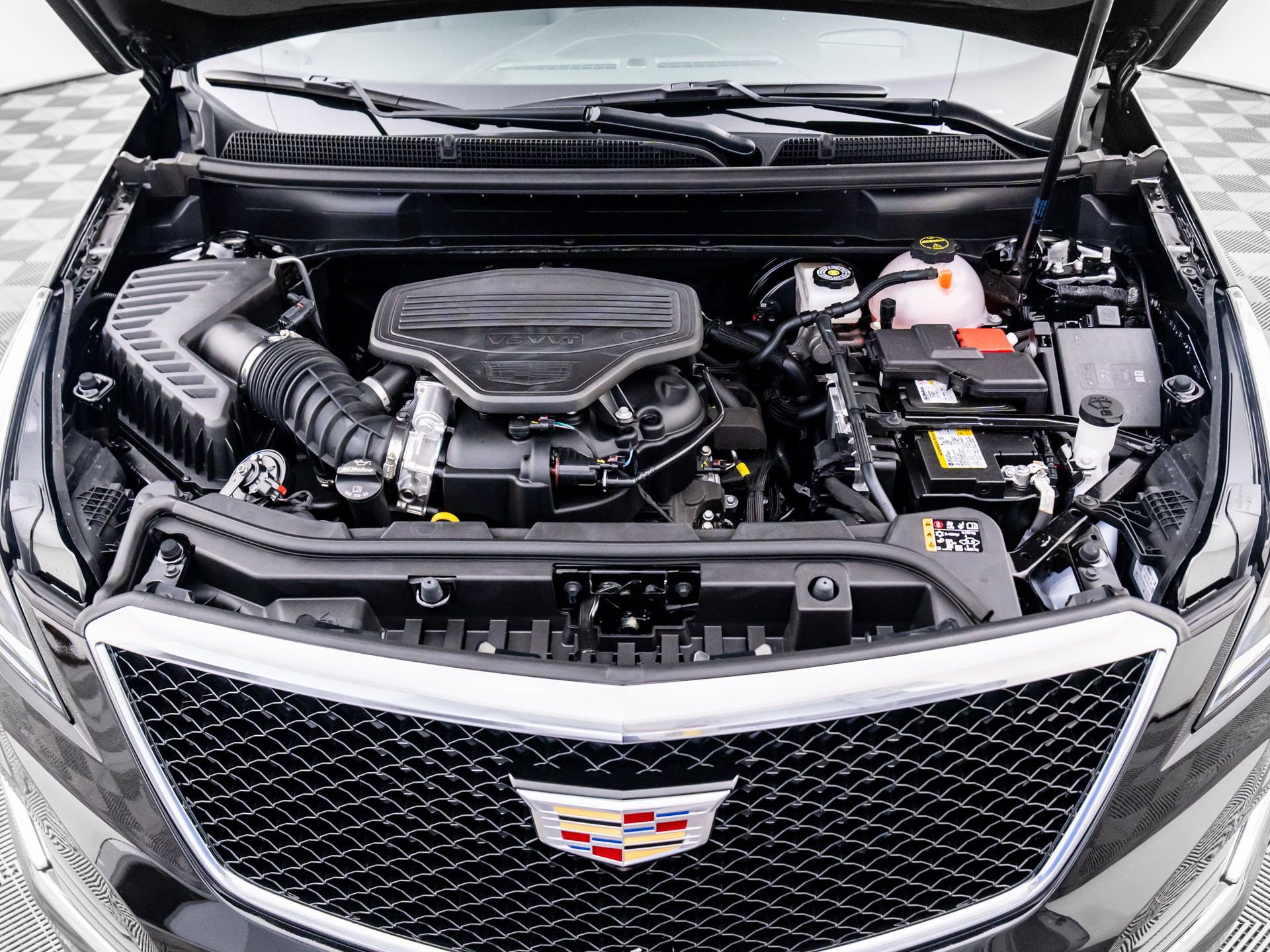 New 2025 Cadillac XT5 Sportv w/ Technology Package AWD/4WD image 33