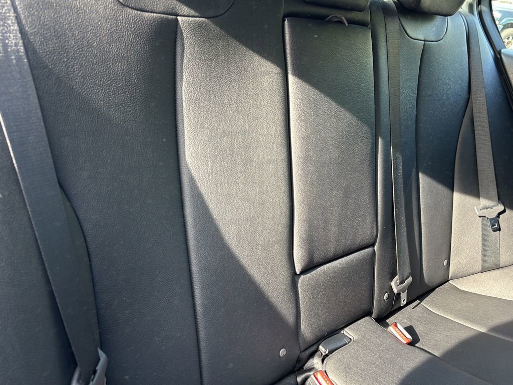 Used 2017 BMW 320i Sedan w/ Driver Assistance Package image 41