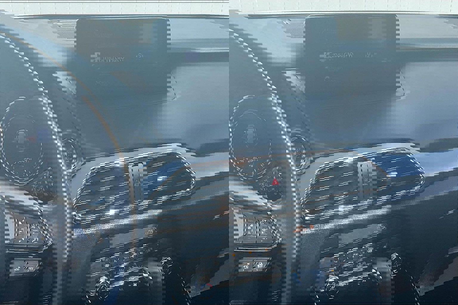 Used 2023 MAZDA CX-9 Touring image 7