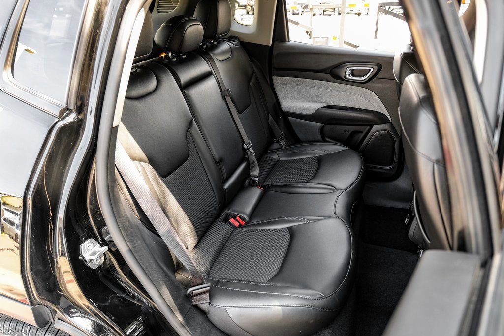 Used 2022 Jeep Compass Latitude image 44