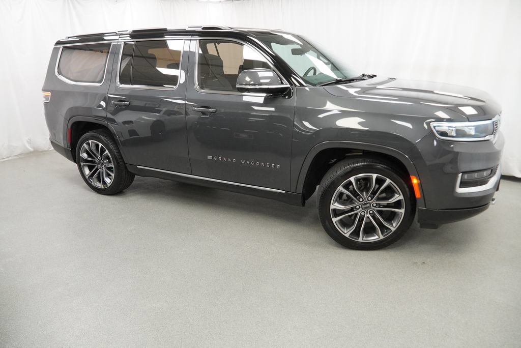 Used 2022 Jeep Grand Wagoneer Series III w/ Rear Seat Video Group 1 AWD/4WD image 6