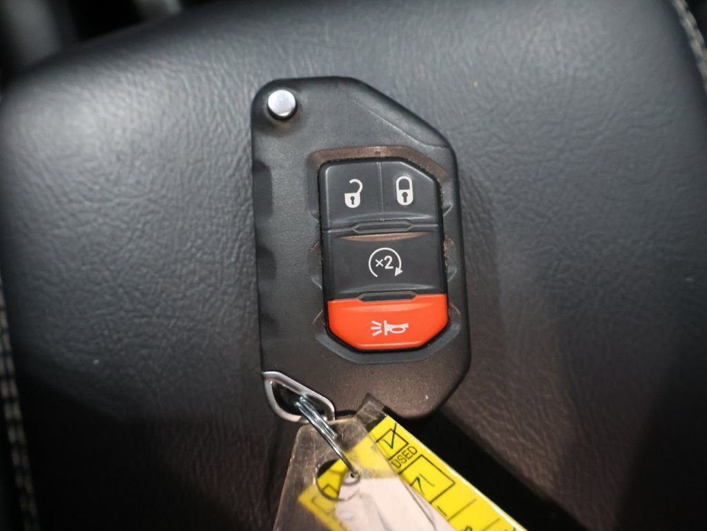 Certified 2021 Jeep Wrangler Unlimited Sahara w/ Cold Weather Group image 28