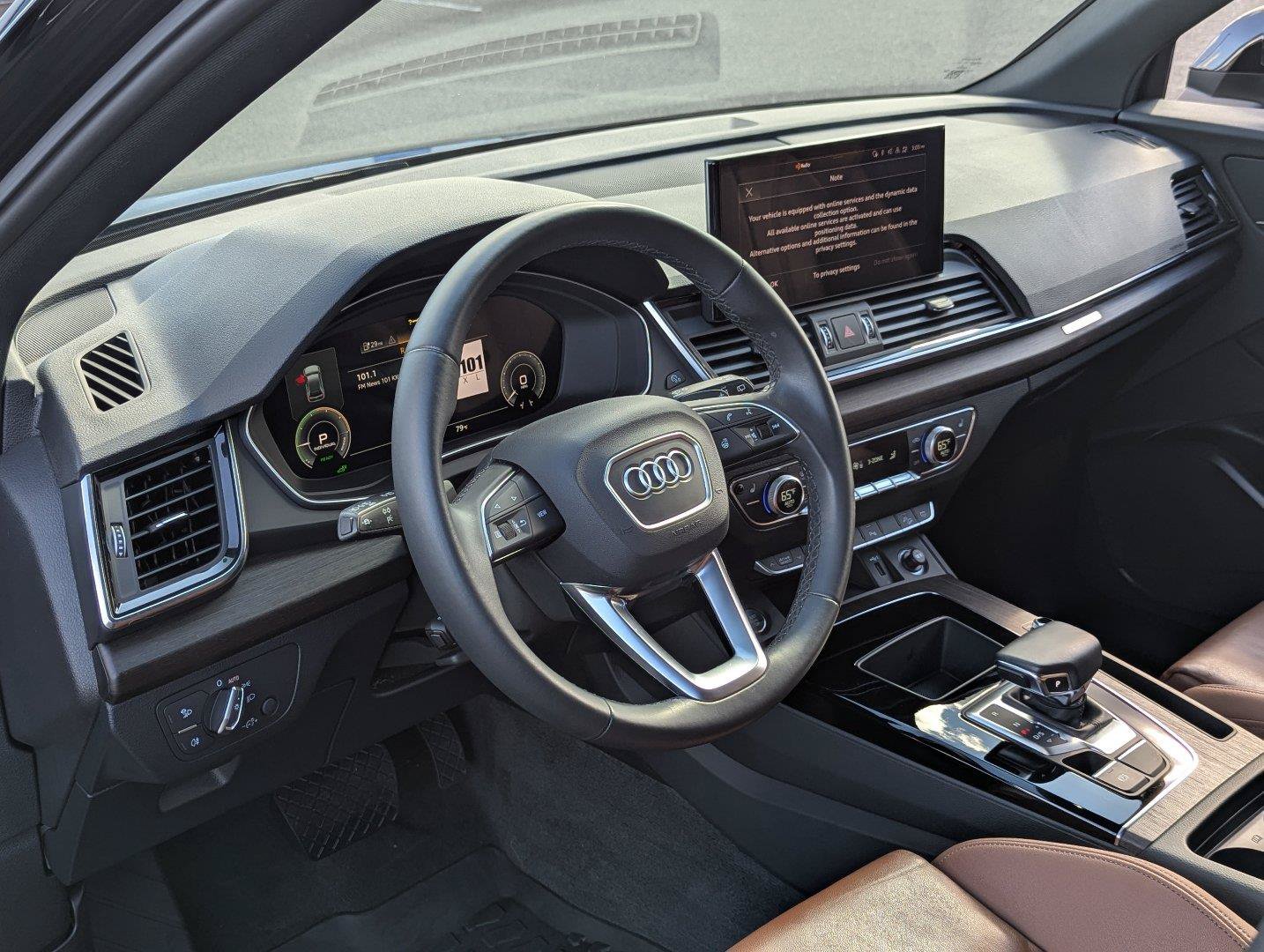 Used 2023 Audi Q5 e Premium w/ Convenience Package AWD/4WD image 12