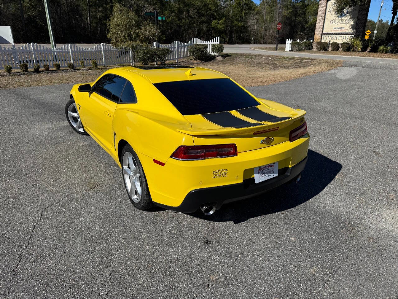 Used 2015 Chevrolet Camaro LT w/ RS Package image 4